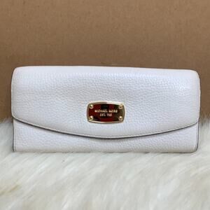 MICHAEL KORS White Pebbled Leather Vintage JET SET Slim Envelope Flap Wallet